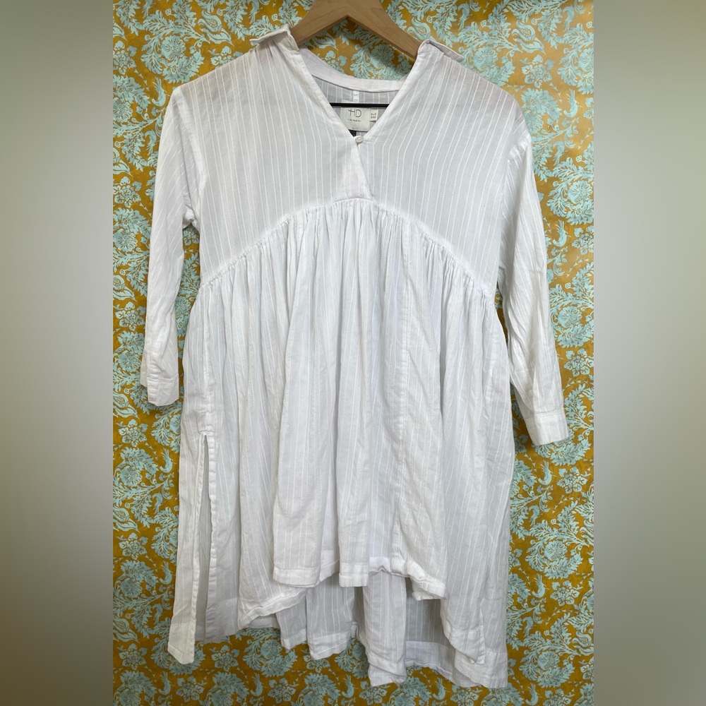 Anthropologie HD In Paris White Crisp Long Shirt 3/4 Sleeve Slits Collared